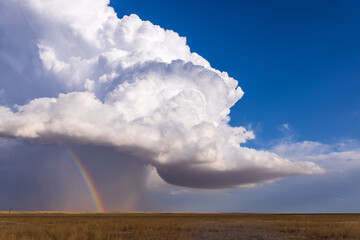 Naklejka na ściany i meble Cumulonimbus Rainbow on the Colorado Eastern Plains
