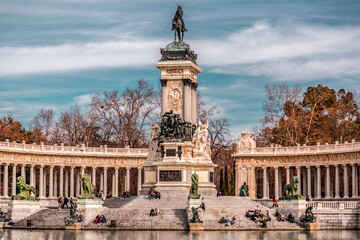 Fototapeta na wymiar he Monument to Alfonso XII is located in Buen Retiro Park, Madrid