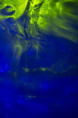 美しい色合いで形を表現しました。