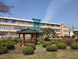 School in south Korea with Sunny Weather