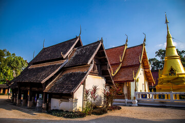 Fototapeta na wymiar Wat Pong Yang Khok in Lampang near Chiang Mai, Thailand