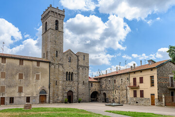Fototapeta na wymiar Abbazia San Salvatore, Abbadia San Salvatore, Siena, Toscana, via Francigena