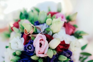 Wedding bouquet of roses