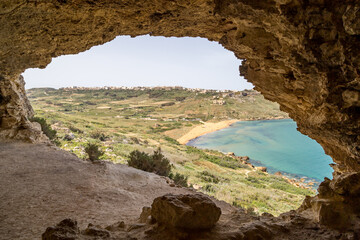 Tal-Mixta Cave