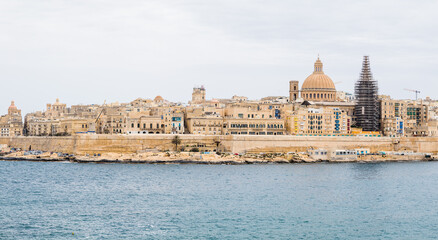 Fototapeta na wymiar Valletta waterfront from Marsamxett Harbour