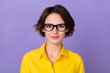 Obraz premium Photo of lovely millennial brunette lady wear eyewear yellow blouse isolated on violet color background