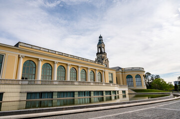 Obraz premium the old town hall in pau