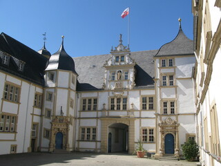 Fototapeta na wymiar Schloss Neuhaus bei Paderborn