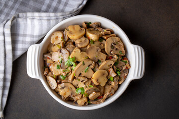 Saute delicious mushrooms (Turkish name; Mantar sote)