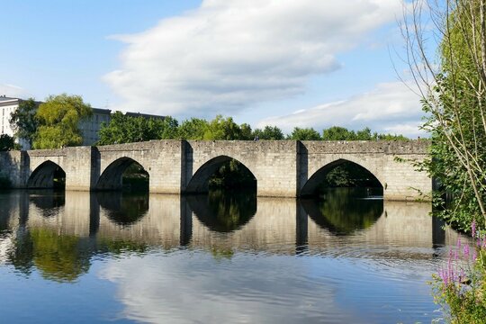 
Le pont Saint-Etienne sur la Vienne à Limoges

