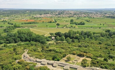 survol de la via domitia dans le Gard, sud de la France au bord du Vidourle - obrazy, fototapety, plakaty