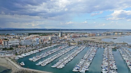 survol du port de Palavas-les-Flots près de Montpellier au bord de la mer méditerranée dans le...