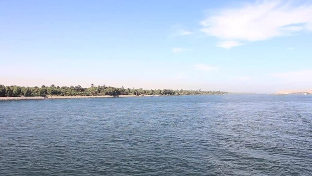 Nilo river, close to Luxor, Egipto	
