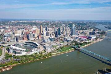 Fototapeta na wymiar Aerial View of Cincinnati, Ohio and the Ohio River