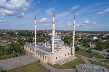 Fototapeta na wymiar Bird's eye view of the Tashu-Hadji mosque on a sunny September day. Gudermes