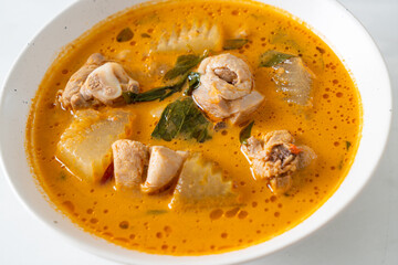 Chicken curry soup with roti