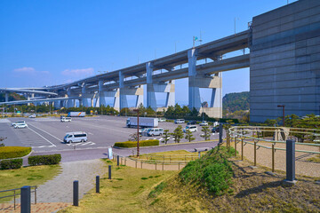 香川県坂出市与島町の与島PAから瀬戸中央自動車道方面を見る