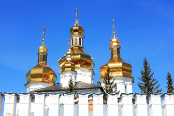 Fototapeta na wymiar Ancient orthodox church in Ukraine