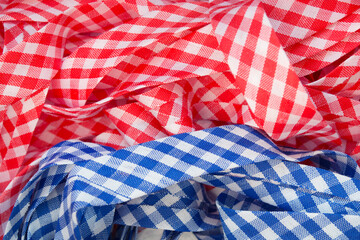 Obraz premium Blue and red ribbons closeup