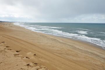 waves crashing on the beach