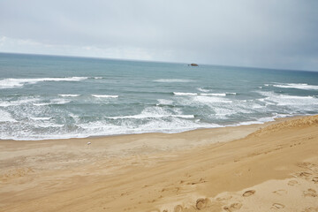 waves crashing on the beach