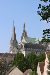 Fototapeta na wymiar Chartres, the city and cathedral 