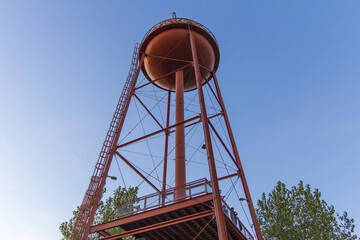 Low angle shot of a metal structure in the Scioto Audubon Metro Park in Columbus, Ohio