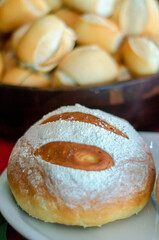 Café da tarde, pães e patês