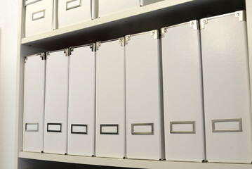 Dossiers rangés, archives