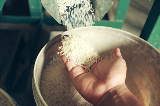 old rice milling machine