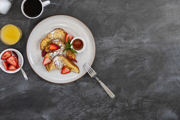 French Toast with Strawberries