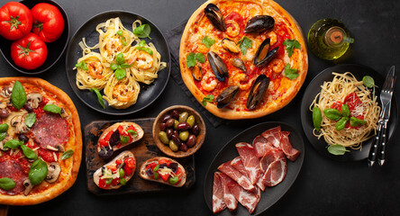 Italian cuisine. Pizza, pasta and toasts