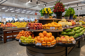 fruit and vegetable market