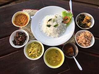 set rice in sri lanka