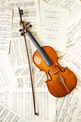 Fototapeta na wymiar violin and notes
