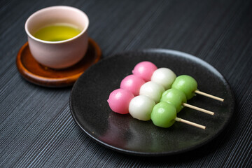 お団子　三色団子　日本の甘味