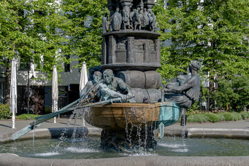 Historiensäule, Detail, Josef-Görres-Platz, Koblenz