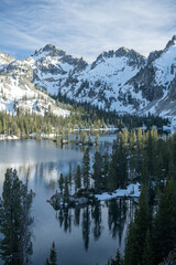 Beautiful alpine views of Alice Lake in the Sawtooth Mountains