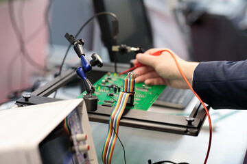 PCB testing and quality control with oscilloscope