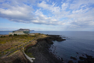 Fototapeta na wymiar fascinating seaside view from cliff