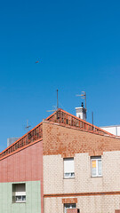 Tejado de edificios de baldosas