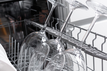 Obraz premium Clean glasses in a dishwasher
