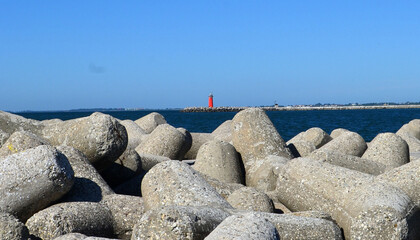 sea and rocks