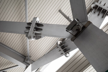 Roof steel pole joint design structure