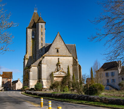 eglise assier dans le lot