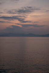Fototapeta premium sunset over the lake