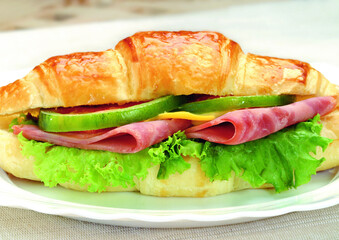 isolate croissant sandwich