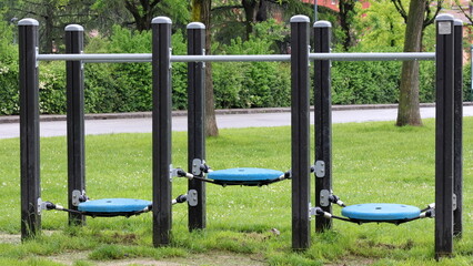area giochi nel parco. percorso  © ReMa