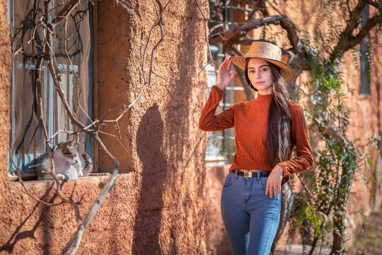 girl in cowboy hat