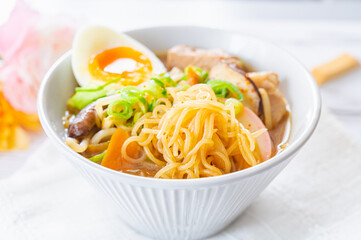 こんにゃく麺の味噌ラーメン